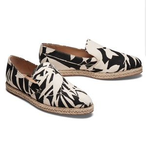 M. Gemi Agio Floral Tropical Print Espadrilles Sz 37.5